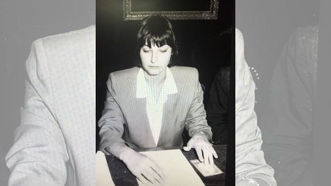 Mariv� Monteser�n durante su toma de posesi�n como concejala en 1983