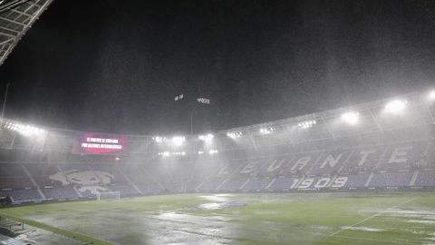 Las lluvias torrenciales impidieron el encuentro entre el Levante UD y el Athletic Club.