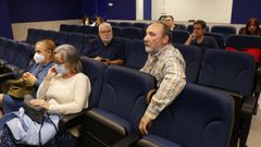 Carlos Garc�a-Al�n, en primer plano, en la �ltima asamblea del Teucro