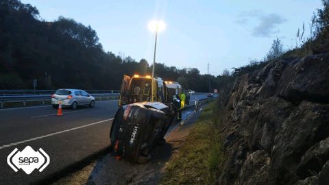 Accidente de tr�fico en la AS-II