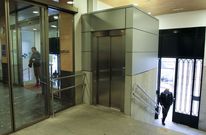 El elevador llevaba meses averiado y entrar� en funcionamiento pr�ximamente. 