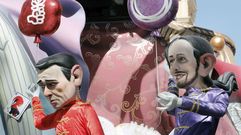 Pedro S�nchez y Pablo Iglesias en la escena �el circo de la pol�tica� de una de las fallas de Valencia.
