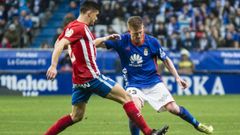Mossa Sergio Alvarez Real Oviedo Sporting derbi Carlos Tartiere.Mossa y Sergio Alvarez luchan por un balon