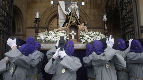 Procesin del Santo Entierro de Cristo, en Gijn