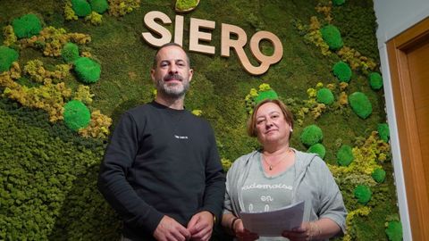 El alcalde de Siero, Ángel García, y la edil de Festejos, Ana Rosa Nosti