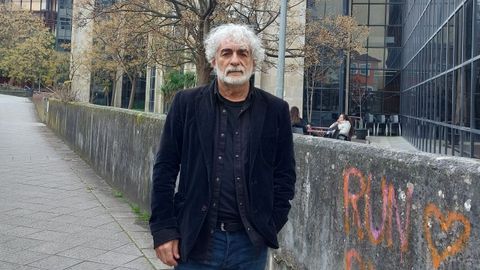 El f�sico de la Tierra, Jos� Antonio Sobrino, ofreci� una charla en el campus de Ourense