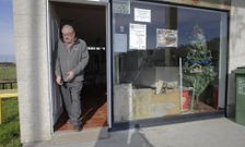 El local de la entidad deportiva se encuentra cerca de la playa de Alba, en Arteixo. 