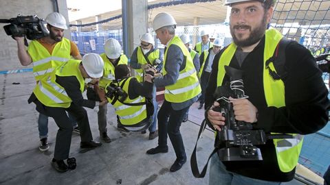 EL PRESIDENTE DE LA XUNTA ALFONSO RUEDA Y EL ALCALDE DE PONTEVEDRA MIGUEL ANXO FERNANDEZ LORES VISITAN LAS OBRAS DEL HOSPITAL GRAN MONTECELO