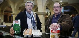 Jos� Mar�a Couto y Juan Mill�n Ledo son dos de los participantes m�s premiados en los veinte a�os que tiene la Festa da Filloa. 