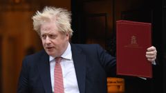 El primer ministro brit�nico, Boris Johnson, ayer a la salida de su residencia oficial