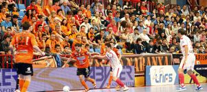 Los socios burelistas podr�n acceder al pabell�n ense�ando su abono en la puerta, sin necesidad de comprar entrada previamente. 