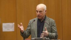 Xo�n Casta�o, el alcalde de Catoira, durante un acto de Mar de Santiago.