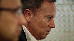 El secretario provincial del PSOE, Rafael Rodr�guez Villarino, explica las razones del relevo del portavoz del partido en la Diputaci�n