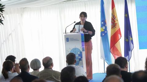 La conselleira, Mara Jess Lorenzana, en la inauguracin de las instalaciones de Vern