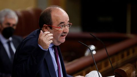 Iceta, durante la sesi�n de control al Gobierno, en la que se estren� como ministro en la C�mara Baja