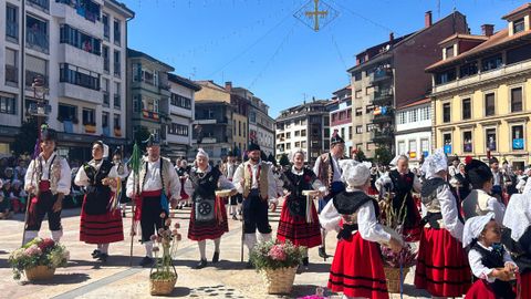 Danza del Portal, en Villaviciosa, en su 70 aniversario