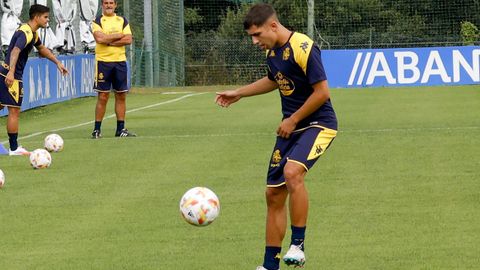 Yeremay, durante el primer entrenamiento de esta pretemporada en Abegondo