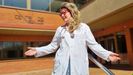 Susana V�zquez, este mi�rcoles, al terminar su jornada en el centro de salud de Bembrive.