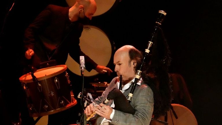 El reconocido gaiteiro Carlos N��ez