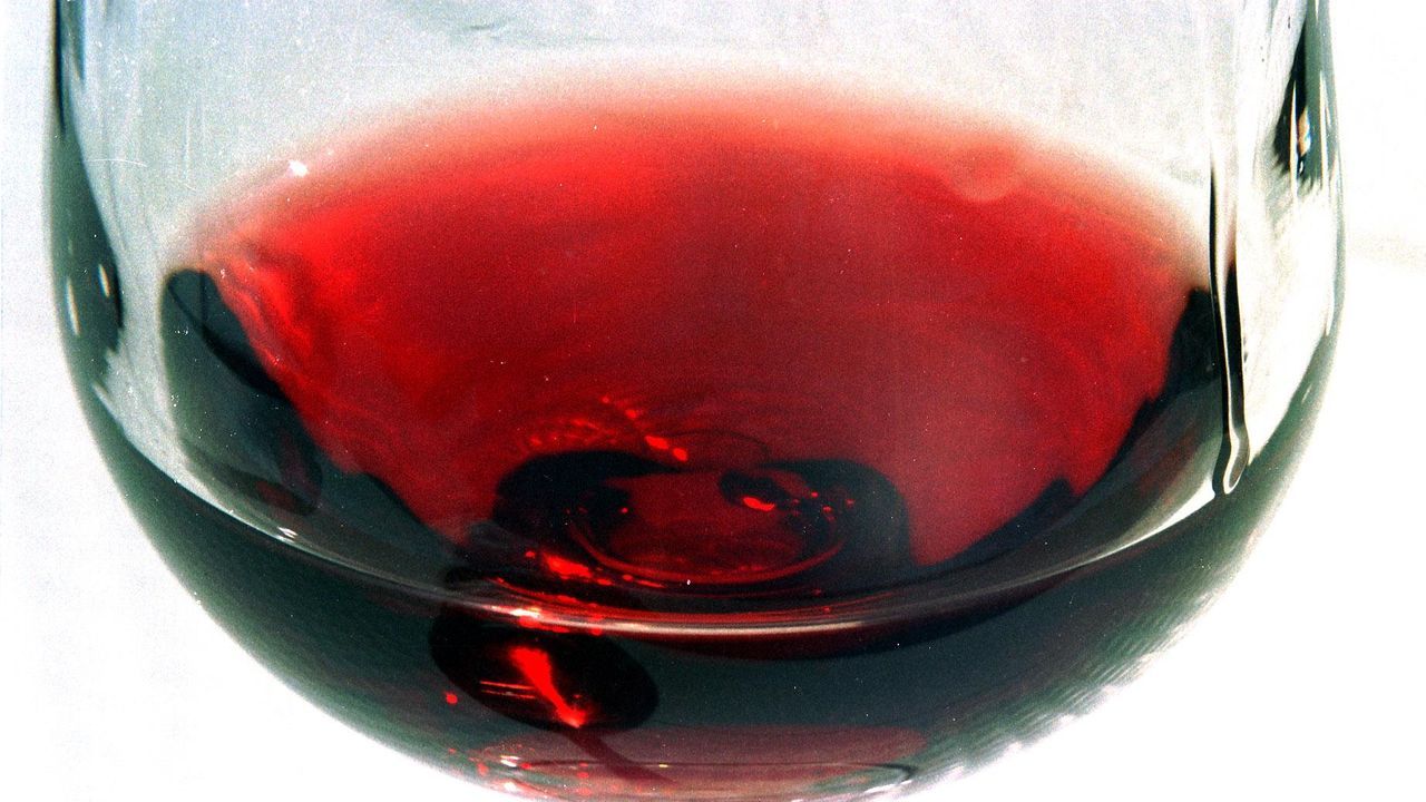 Jornada de vinos y literatura para este jueves en el Espazo Nemonon de Pontevedra