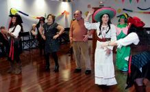 Fiesta de Carnaval en el centro de mayores de Monforte.