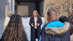 Luisa S�nchez en un encuentro con vecinos