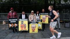 Detractores de Maduro protestan en el exterior del tribunal de Nueva York