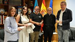 O delegado da Xunta en Ourense, Manuel Pardo, recibi� � Agrupaci�n Musical da Limia