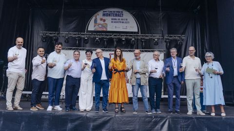Asistentes a la primera jornada de la XVIII Feira do Vio de Monterrei.