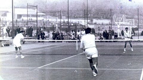 El tenis siempre fue un referente en las canchas del club