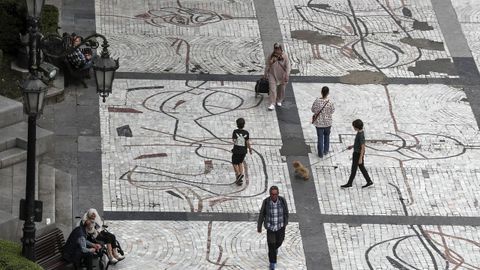 El paseo de Los Alamos, en el centro de Oviedo