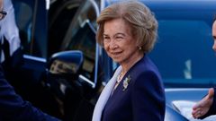 La reina Sof�a llega este viernes al Hotel de la Reconquista de Oviedo para asistir esta tarde a la ceremonia de entrega de los Premios Princesa de Asturias.