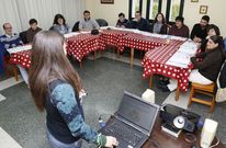 Las clases son todos los martes y duran toda la ma�ana, con un descanso para el caf�. 