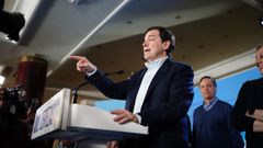 El candidato del PP a la reelecci�n como presidente en la Junta de Castilla y Le�n, Alfonso Fern�ndez Ma�ueco, el domingo por la noche tras las elecciones.