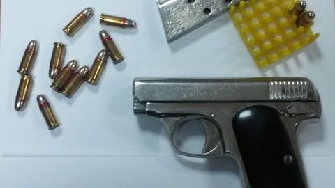 Imagen de archivo de una pistola