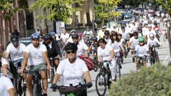 Participantes no D�a da Bicicleta de Ribadeo no 2025.