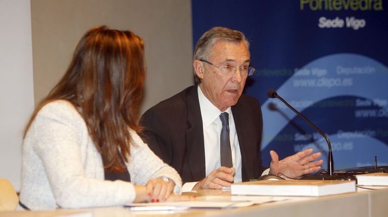 Gonzalo Prado es el autor de �Cruceiros, cruces e petos de �nimas�