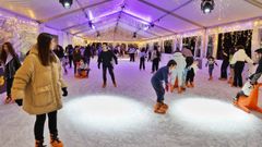 La oferta de actividades de la �ltima jornada incluye patinar en la pista de hielo del Ponte Vella (en la imagen, en la edici�n del pasado a�o)