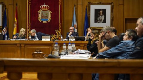 Los tres diputados del BNG, a la derecha de la imagen, votaron en contra de los presupuestos.