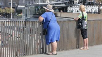 Usar sombrero es uno de los consejos de los especialistas para los d�as de sol.