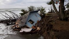 Cuantiosos da�os materiales por la tormenta en California 