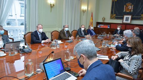 Carlos Lesmes, a la derecha, presidi� este mi�rcoles la reuni�n del Consejo General del PoderJudicial