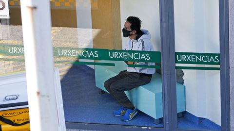 Entrada al servicio de urgencias del hospital Montecelo, en Pontevedra