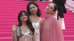 Macarena Garc�a, Anna Castillo y Laura Weissmahr, en Cannes.