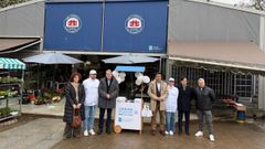 Punto de informaci�n al consumidor en la praza de abastos de Ourense