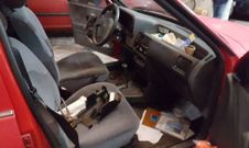 Imagen del interior del Ford Ori�n que intentaron sustraer. 