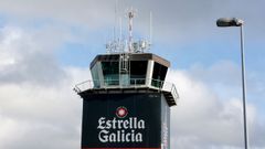 Torre de control del aeropuerto de Alvedro