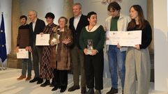 Riveiro, cuarta por la izquierda, al lado del presidente de la Xunta, Alfonso Rueda 