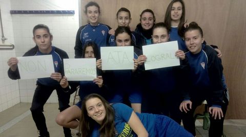 Las futbolistas del S�rdoma,  con el celtismo por bandera