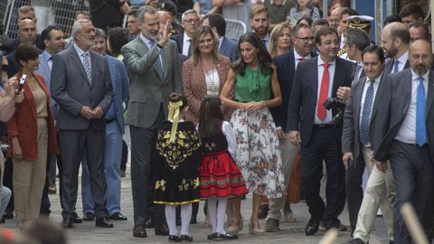 Los reyes de Espaa durante su visita de ayer a Las Hurdes